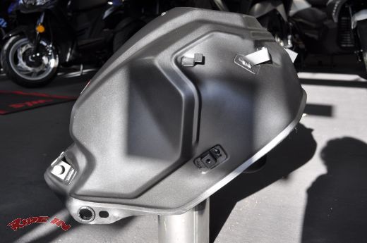 VOGE original spare part fuel tank 650DSX with storage marks