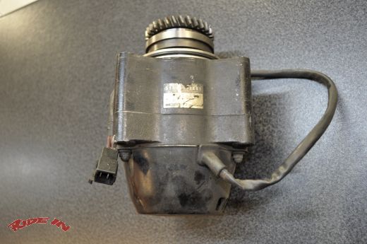 Suzuki GSX-R 750 GR77B Lichtmaschine Stator BJ 88-89